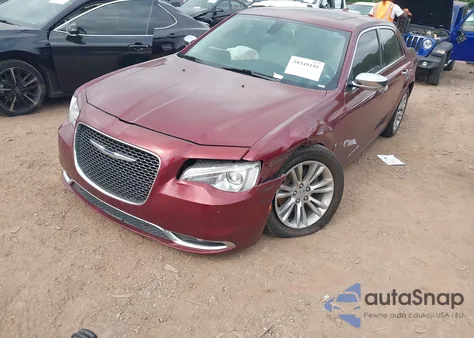 2015 Chrysler 300C z USA, uszkodzony, nr VIN 2C3CCAEGXFH893741